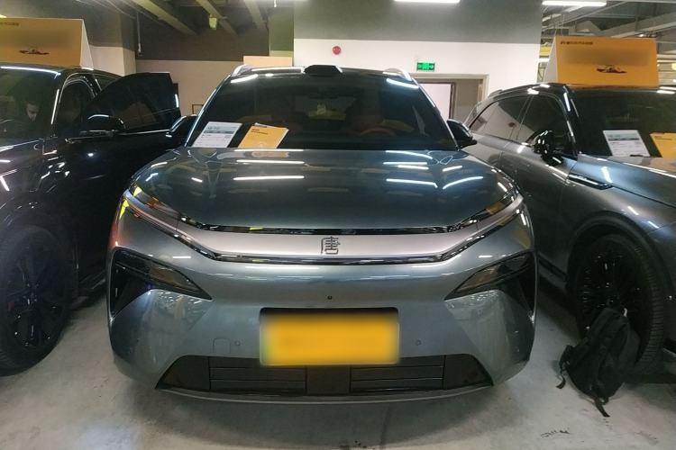 Used BYD Tang L 2025 DM 200KM Four-Wheel Drive LiDAR Flagship Model Front