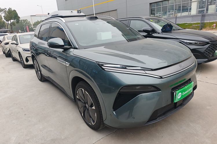 Used BYD Tang L 2025 DM 175KM Drone Player Edition Front Right 45 Deg