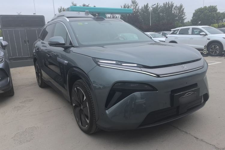 Used BYD Tang L 2025 DM 175KM Drone Player Edition Front Right 45 Deg