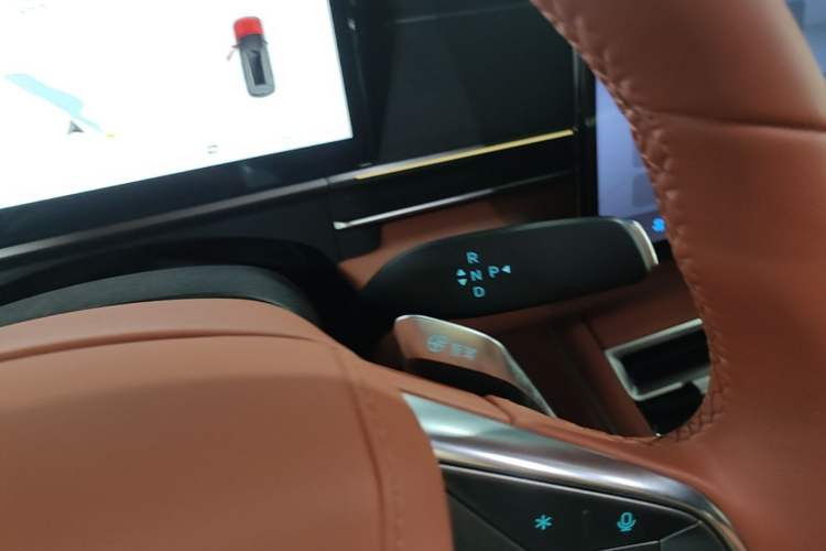Used BYD Tang L 2025 DM 175KM Drone Player Edition Gear Lever
