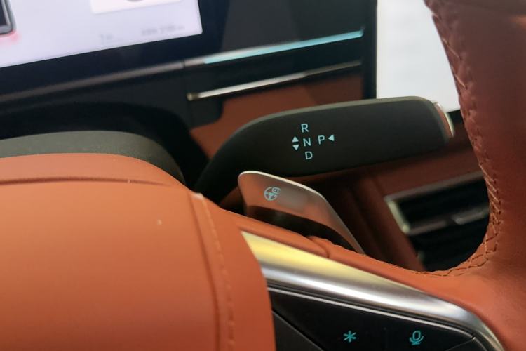 Used BYD Tang L 2025 DM 175KM Drone Player Edition Gear Lever