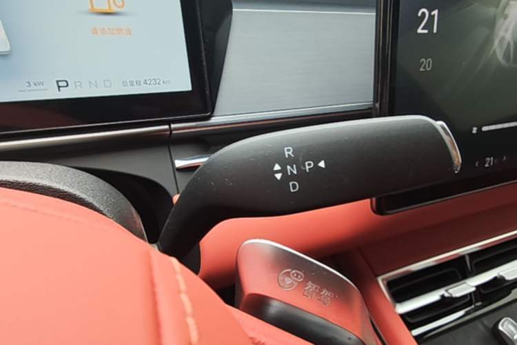 Used BYD Tang L 2025 DM 175KM Drone Player Edition Gear Lever