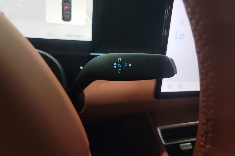 Used BYD Tang L 2025 EV 600KM All-Wheel-Drive LiDAR Flagship Model Gear Lever