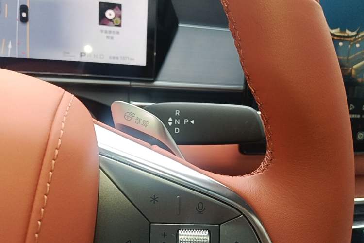 Used BYD Tang L 2025 DM 175KM Drone Player Edition Gear Lever