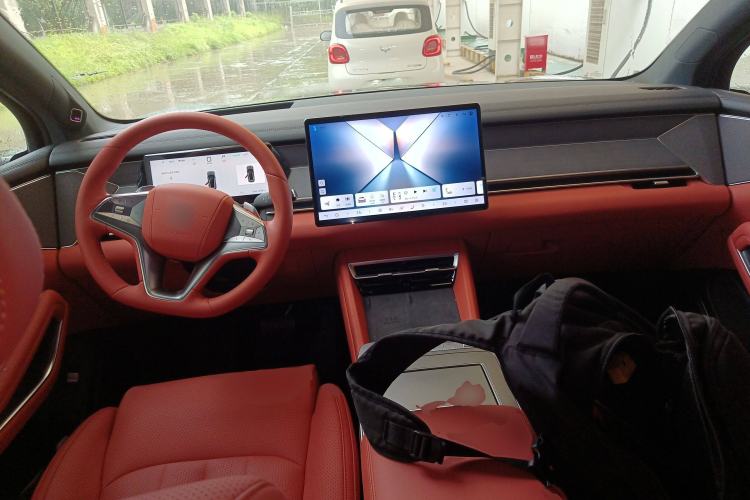 Used BYD Tang L 2025 EV 600KM All-Wheel-Drive LiDAR Flagship Model Interior 2