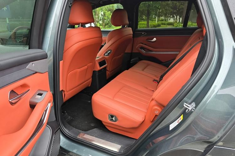 Used BYD Tang L 2025 DM 175KM Drone Player Edition Interior 3