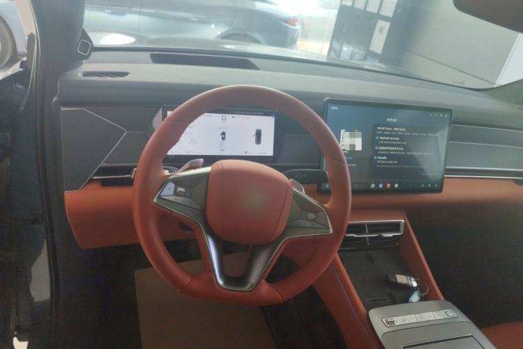 Used BYD Tang L 2025 DM 175KM Drone Player Edition Interior 3