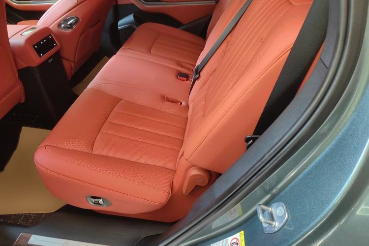 Used BYD Tang L 2025 DM 175KM Drone Player Edition Interior 4