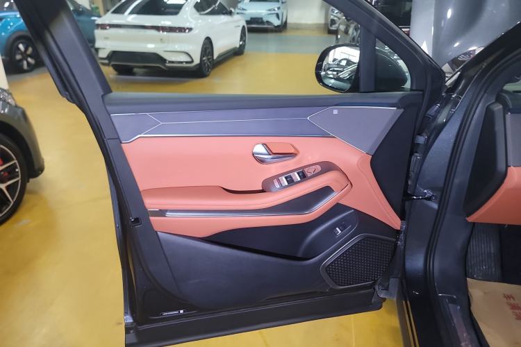 Used BYD Tang L 2025 EV 600KM All-Wheel-Drive LiDAR Flagship Model Interior 7