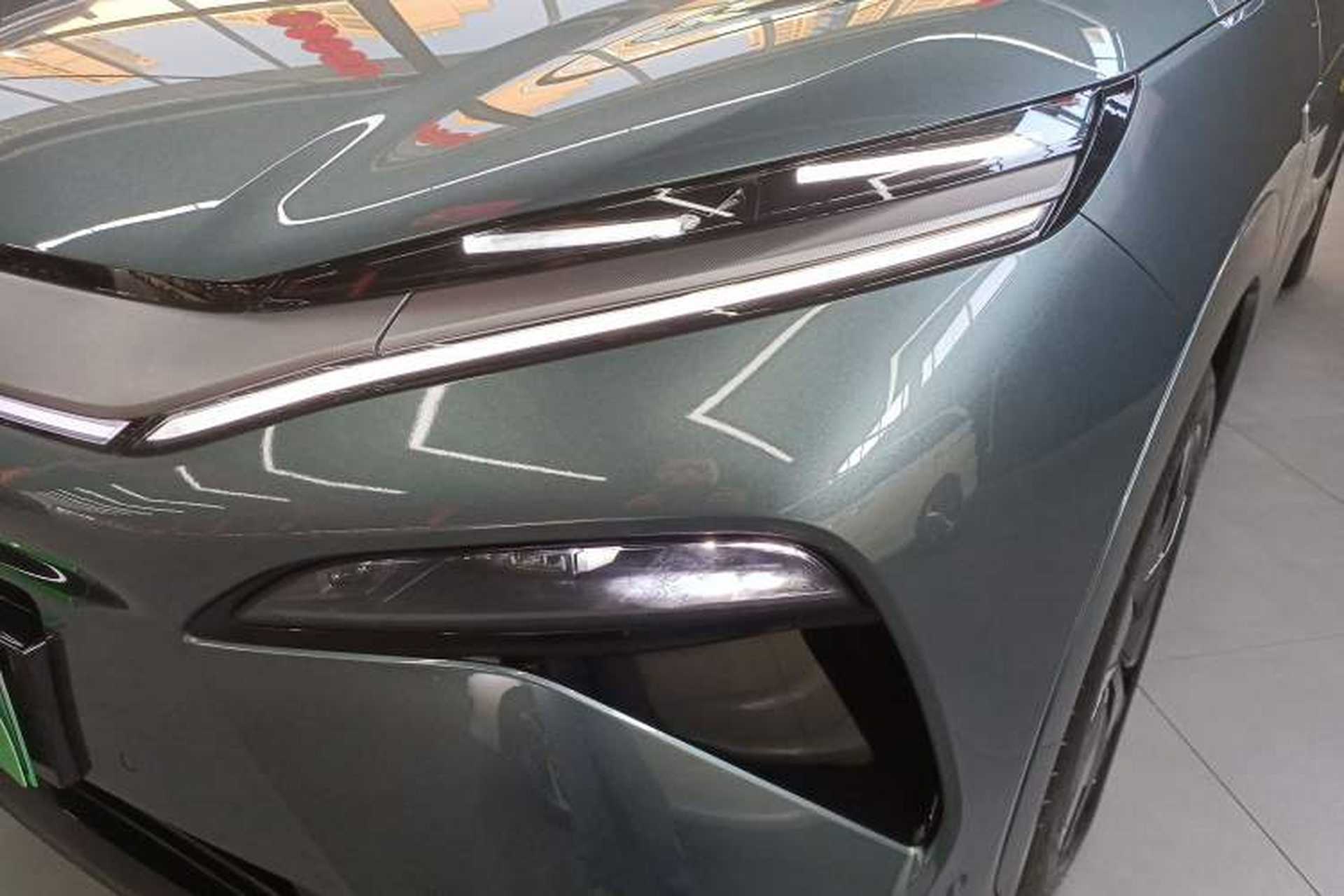 Used BYD Tang L 2025 DM 175KM Drone Player Edition Left Front Headlight
