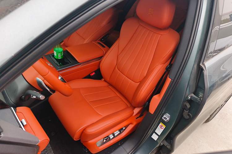 Used BYD Tang L 2025 DM 175KM Drone Player Edition Left Front Seat