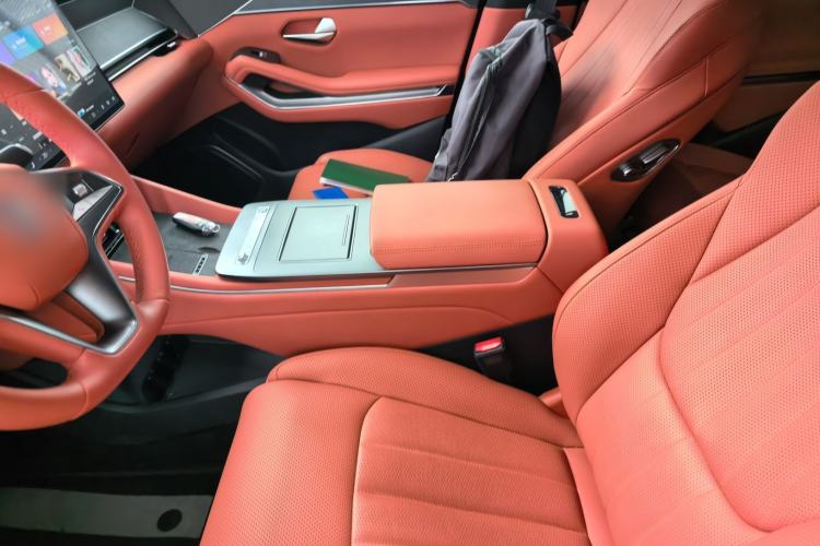Used BYD Tang L 2025 DM 175KM Drone Player Edition Left Front Seat
