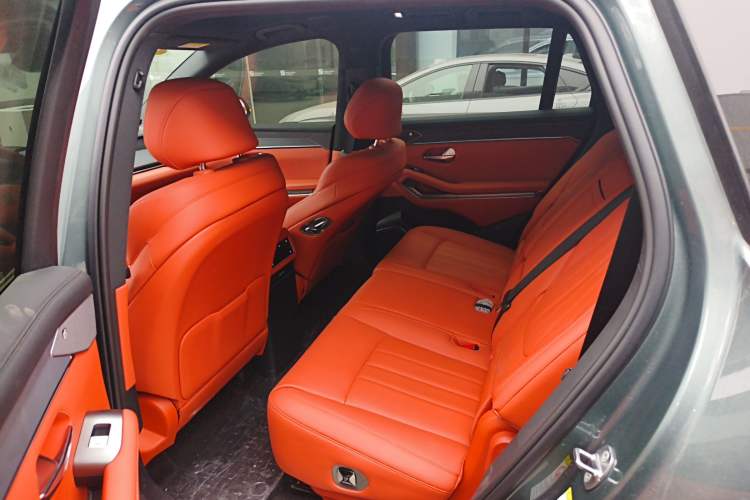 Used BYD Tang L 2025 DM 175KM Drone Player Edition Left Rear Seat