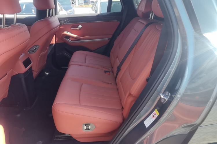 Used BYD Tang L 2025 DM 175KM Drone Player Edition Left Rear Seat
