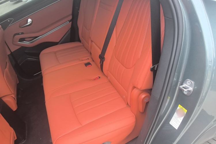 Used BYD Tang L 2025 DM 175KM Drone Player Edition Left Rear Seat