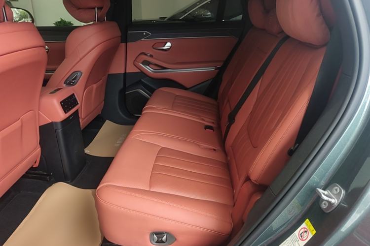 Used BYD Tang L 2025 DM 175KM Drone Player Edition Left Rear Seat