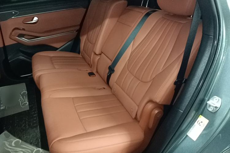 Used BYD Tang L 2025 DM 175KM Drone Player Edition Left Rear Seat