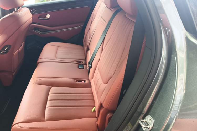 Used BYD Tang L 2025 DM 175KM Drone Player Edition Left Rear Seat