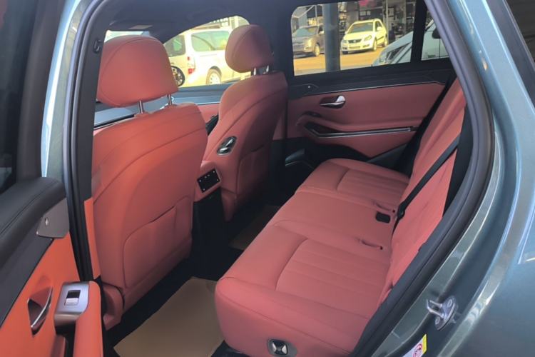 Used BYD Tang L 2025 DM 175KM Drone Player Edition Left Rear Seat