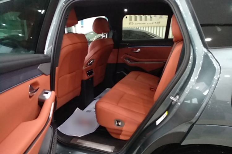 Used BYD Tang L 2025 DM 175KM Drone Player Edition Left Rear Seat