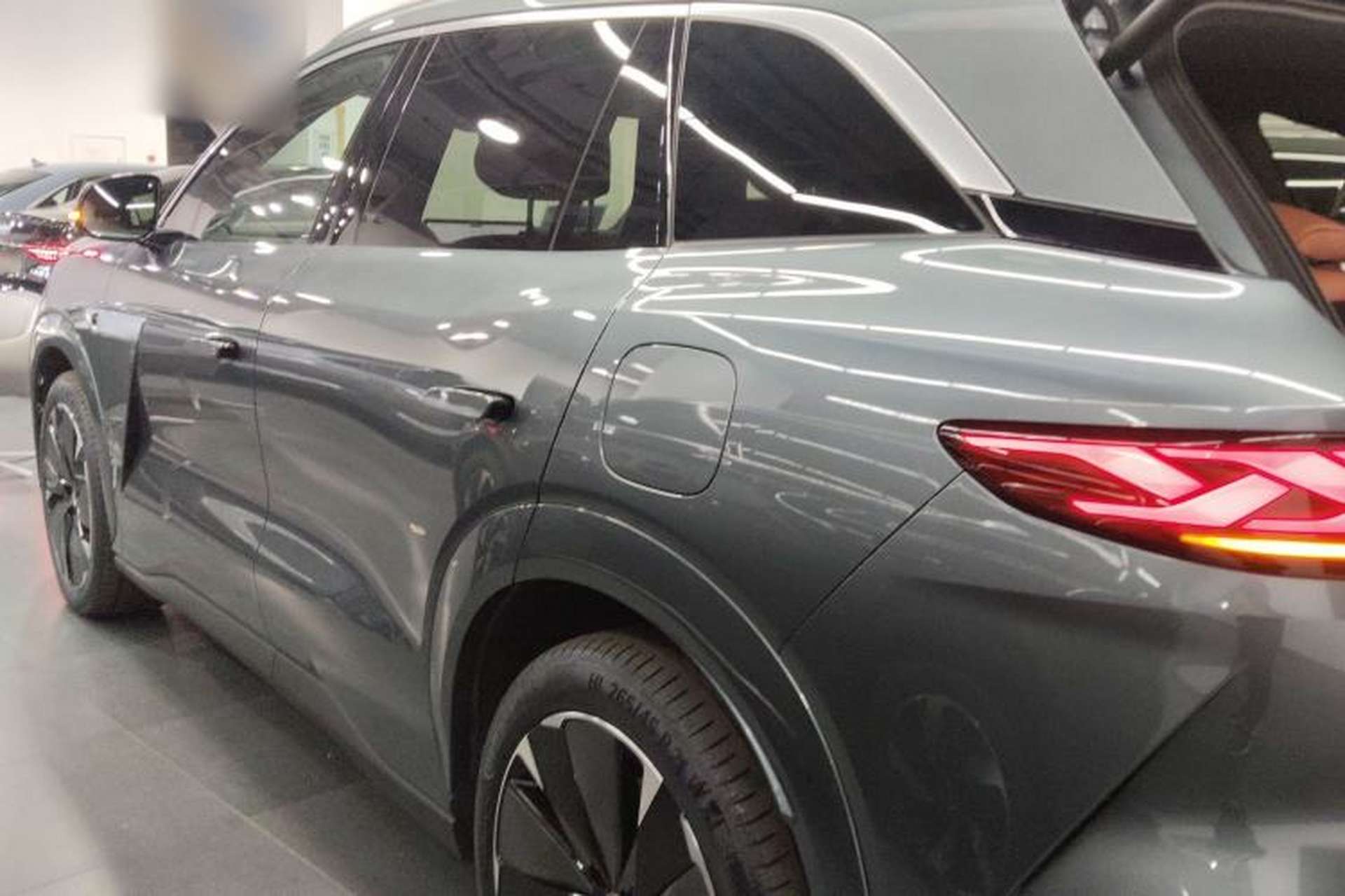 Used BYD Tang L 2025 EV 600KM All-Wheel-Drive LiDAR Flagship Model Left Side