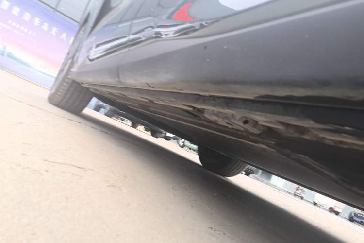 Used BYD Tang L 2025 DM 175KM Drone Player Edition Left Side Sill