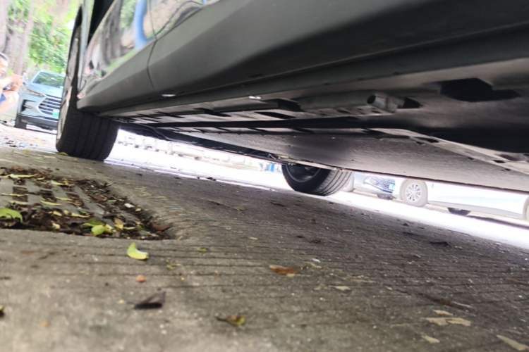 Used BYD Tang L 2025 DM 175KM Drone Player Edition Left Side Sill