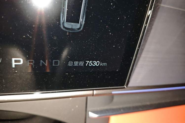 Used BYD Tang L 2025 EV 670KM LiDAR Flagship Version Odometer Close Up