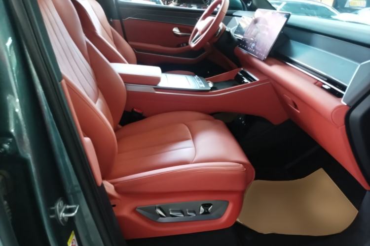 Used BYD Tang L 2025 DM 175KM Drone Player Edition Right Front Seat