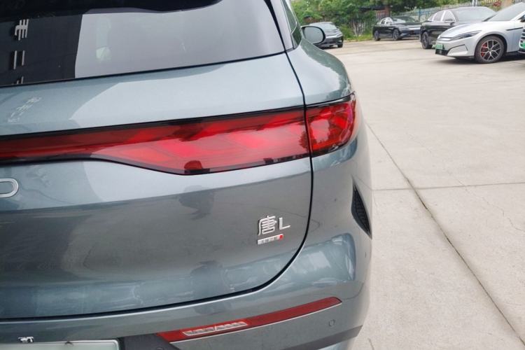 Used BYD Tang L 2025 DM 175KM Drone Player Edition Right Rear Taillight