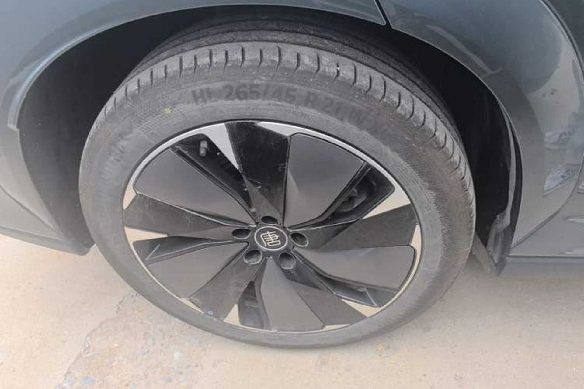 Used BYD Tang L 2025 DM 175KM Drone Player Edition Right Rear Wheel Hub