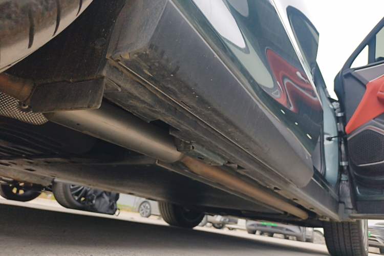 Used BYD Tang L 2025 DM 175KM Drone Player Edition Right Side Sill
