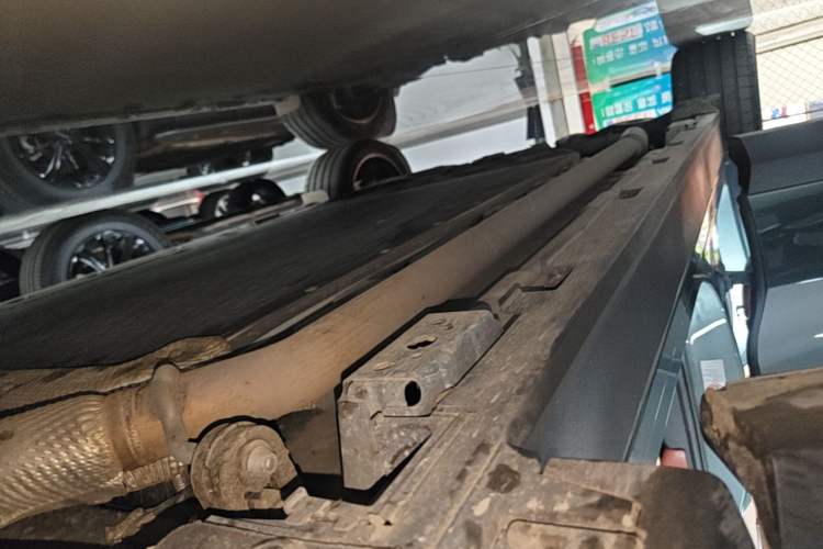 Used BYD Tang L 2025 DM 175KM Drone Player Edition Right Side Sill