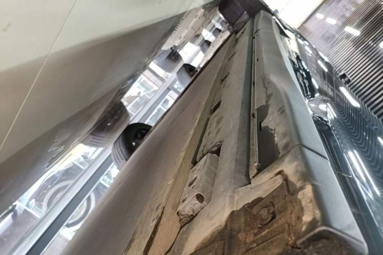 Used BYD Tang L 2025 EV 600KM All-Wheel-Drive LiDAR Flagship Model Right Side Sill