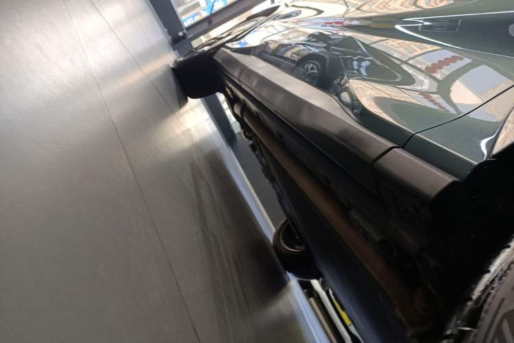 Used BYD Tang L 2025 DM 175KM Drone Player Edition Right Side Sill