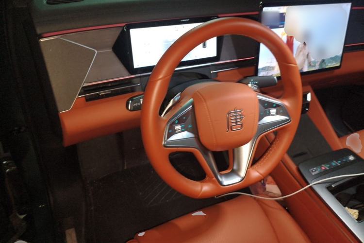 Used BYD Tang L 2025 EV 600KM All-Wheel-Drive LiDAR Flagship Model Steering Wheel