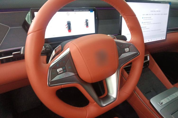 Used BYD Tang L 2025 DM 175KM Drone Player Edition Steering Wheel