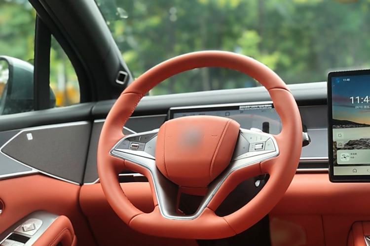 Used BYD Tang L 2025 DM 175KM Drone Player Edition Steering Wheel