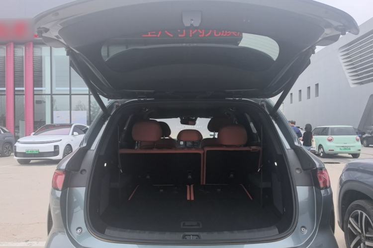 Used BYD Tang L 2025 DM 175KM Drone Player Edition Trunk