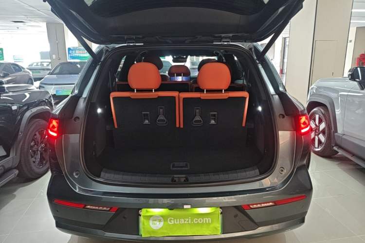 Used BYD Tang L 2025 DM 175KM Drone Player Edition Trunk