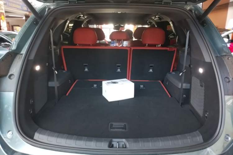 Used BYD Tang L 2025 DM 175KM Drone Player Edition Trunk