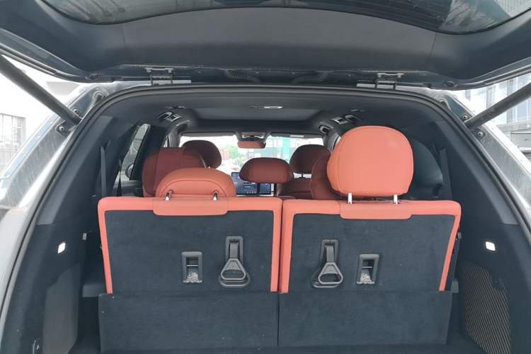 Used BYD Tang L 2025 DM 175KM Drone Player Edition Trunk