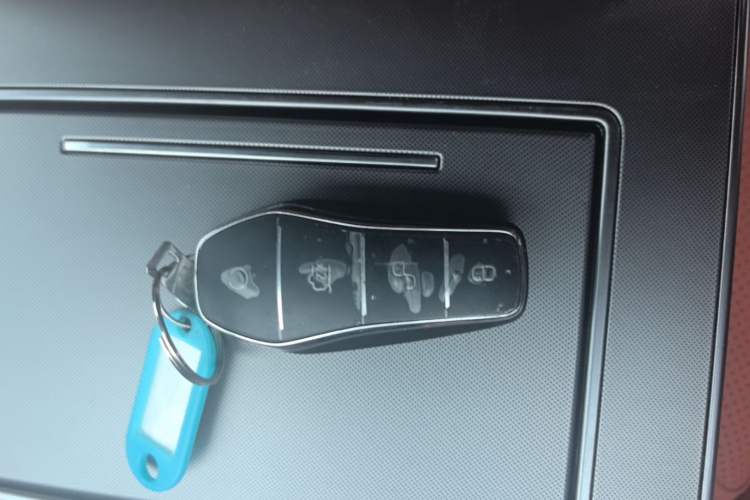 Used BYD Tang L 2025 DM 175KM Drone Player Edition Vehicle Key