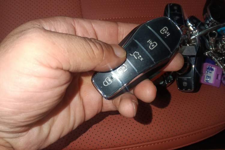 Used BYD Tang L 2025 DM 175KM Drone Player Edition Vehicle Key