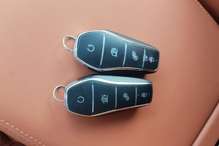 Used BYD Tang L 2025 DM 175KM Drone Player Edition Vehicle Key