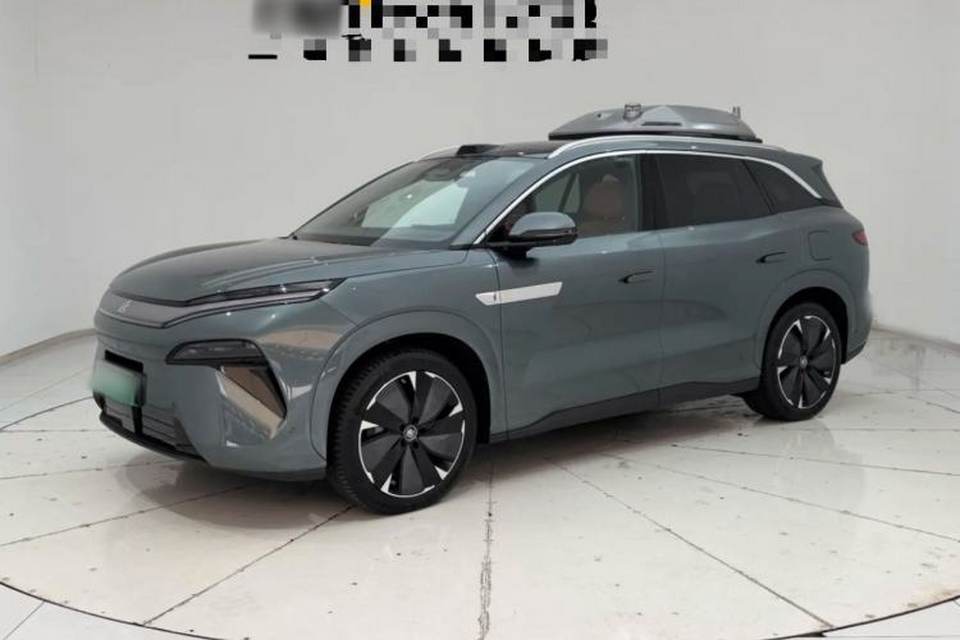 BYD Tang L 2025