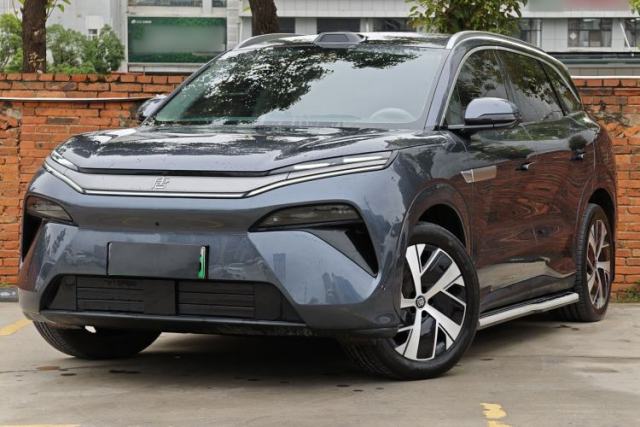 Used BYD Tang L 2025 EV with 670 km Range LiDAR and Premium Features