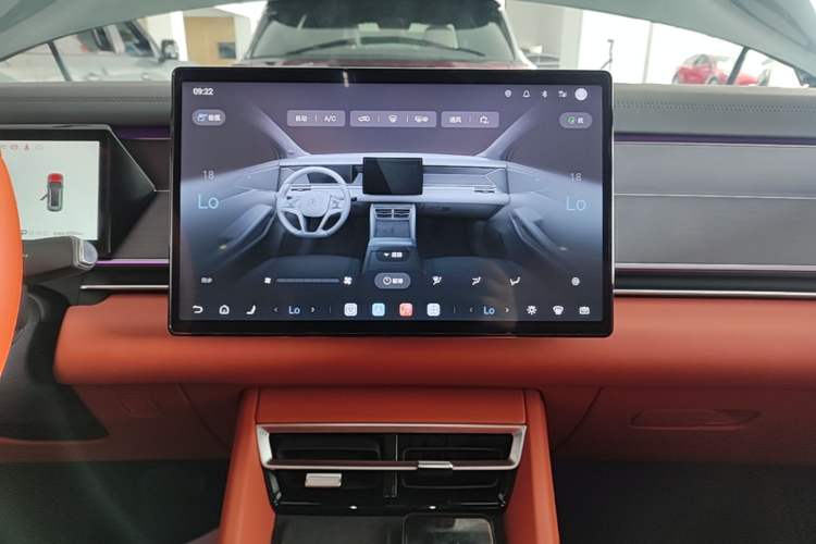 Used BYD Tang L 2025 DM 175KM Drone Player Edition Audio And AC Panel