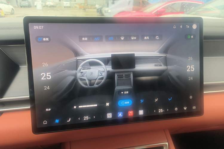 Used BYD Tang L 2025 DM 175KM Drone Player Edition Audio And AC Panel