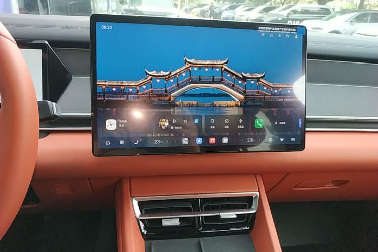 Used BYD Tang L 2025 DM 175KM Drone Player Edition Audio And AC Panel